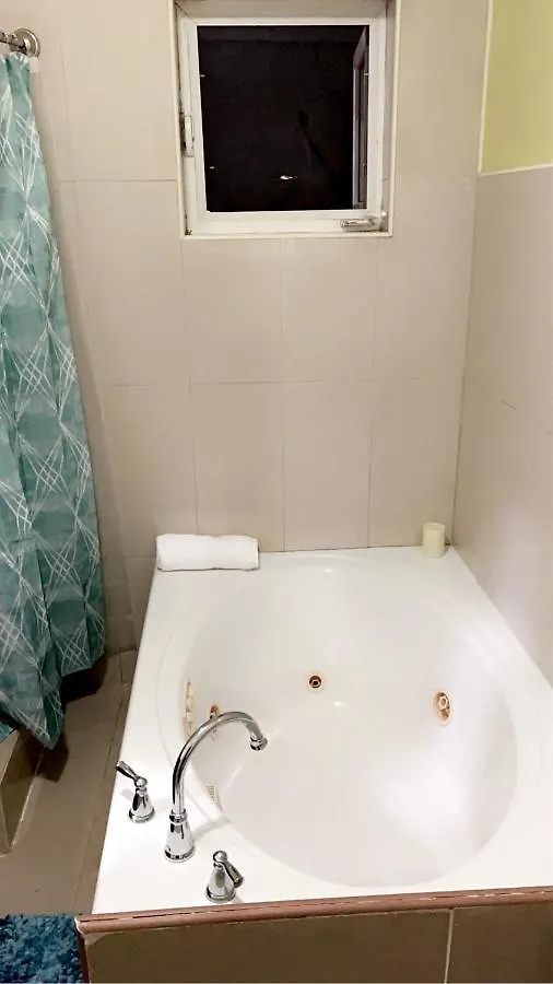 Luxury One Bed Room Apartment Nassau